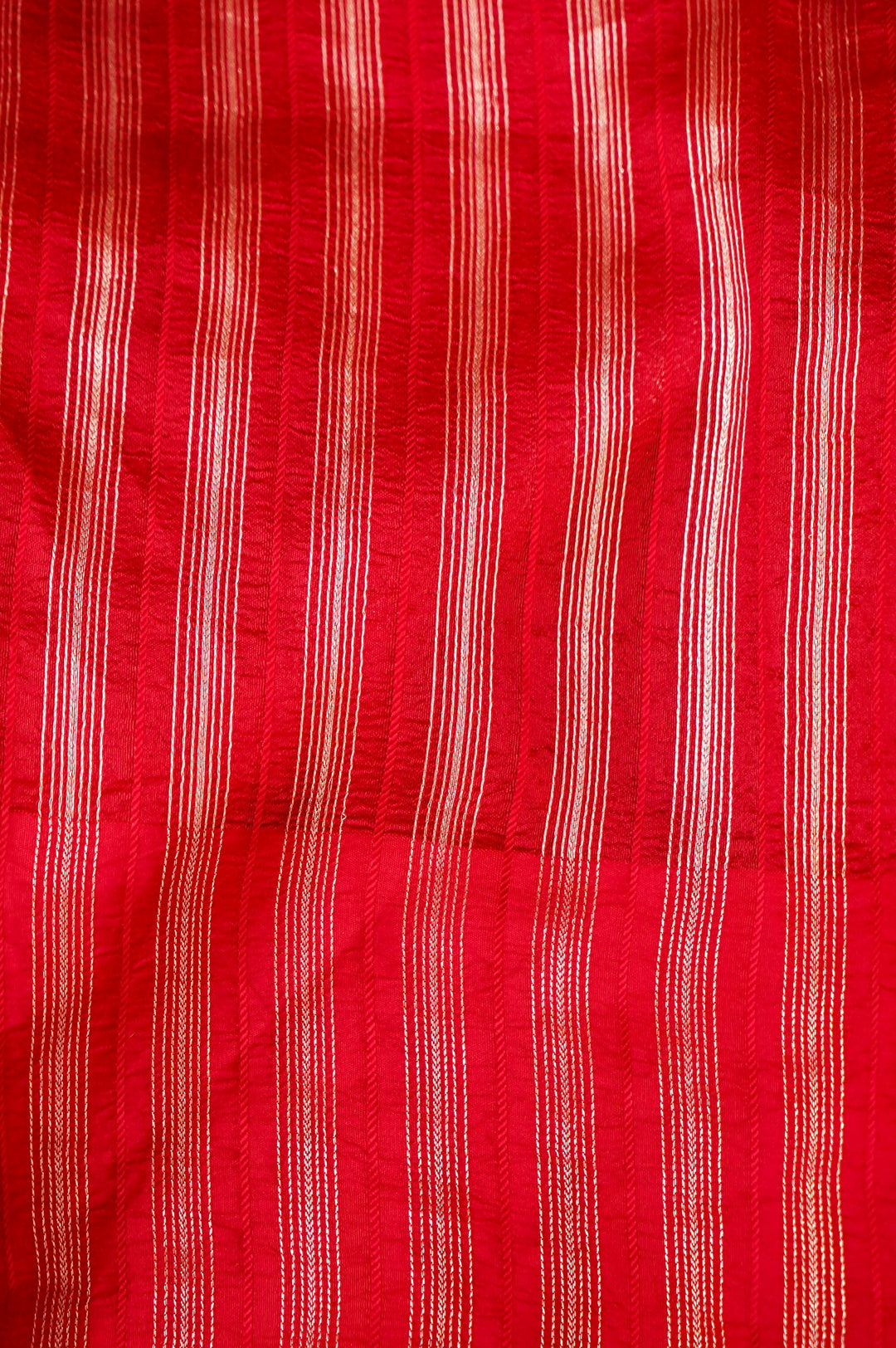 Scarlet Safari Elegance Pink Pure Handloom Silk Saree with Animal Weaving