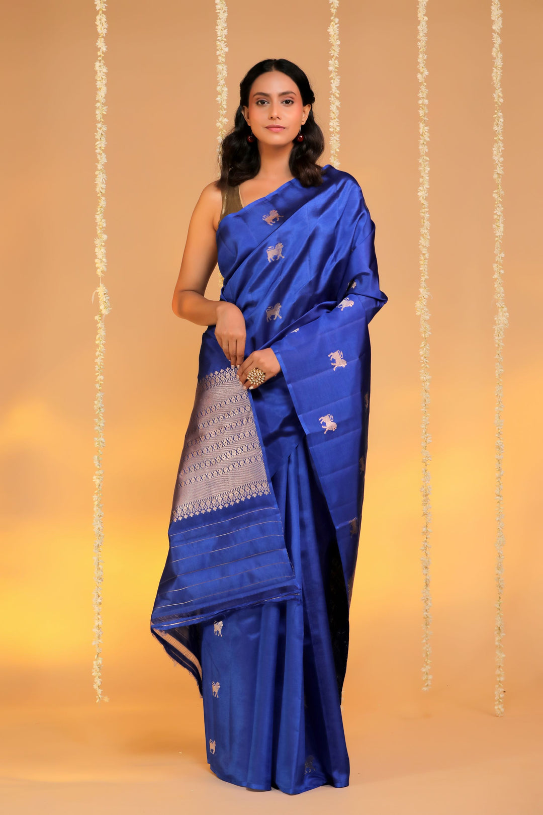 banarasi handloom blue pure mashru silk lion motif saree front view 1
