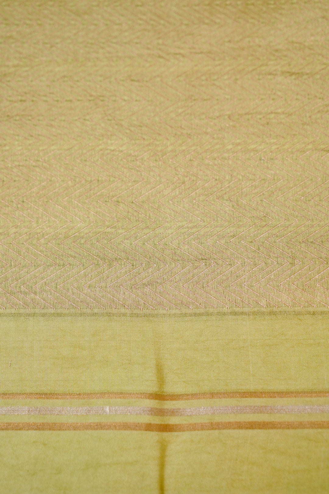 Pista Bloom Pure Organza Silk Check Saree View 5