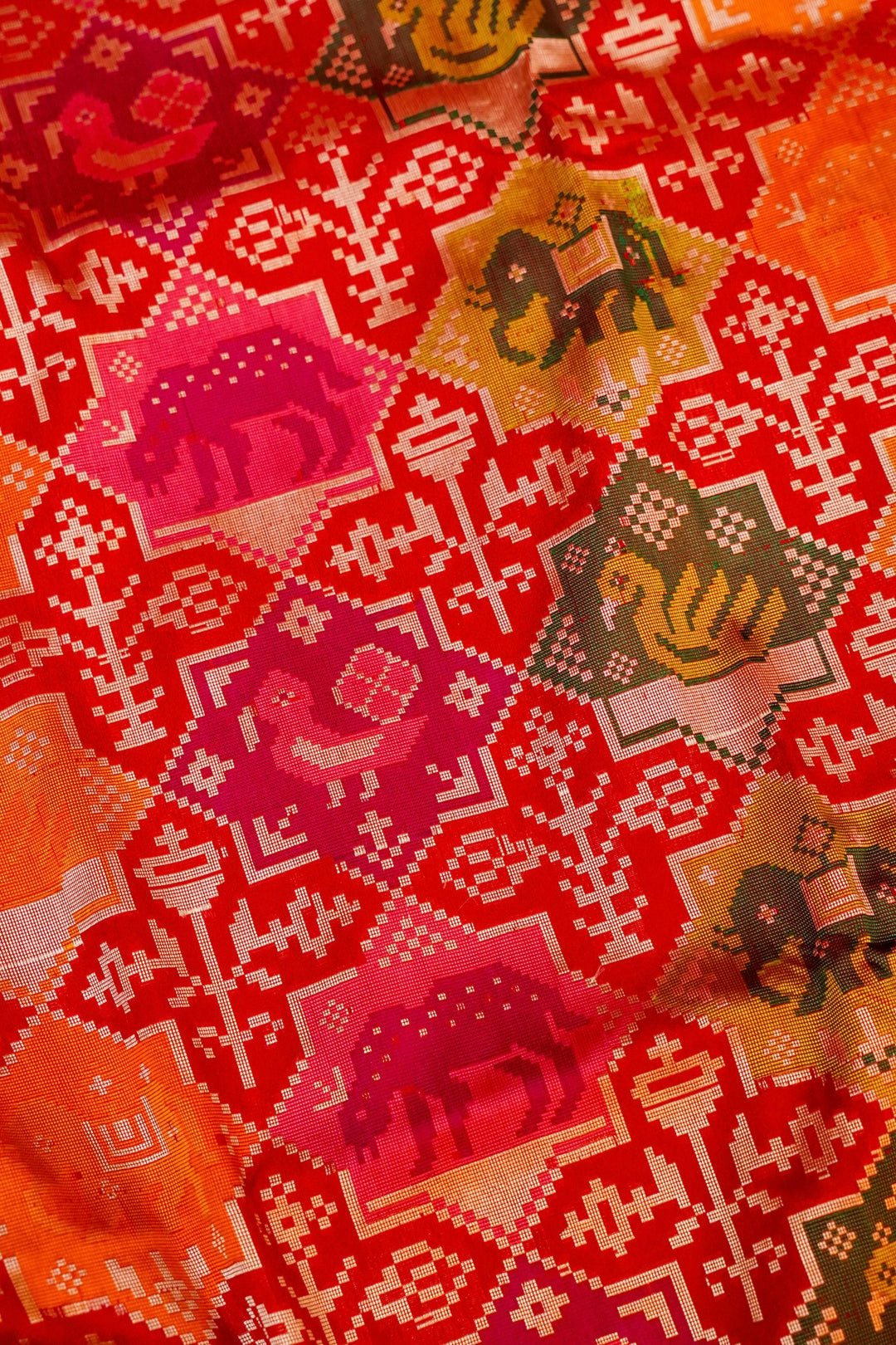 A Regal Red Banarasi Patola – Handwoven in Pure Katan Silk for the Modern Bride