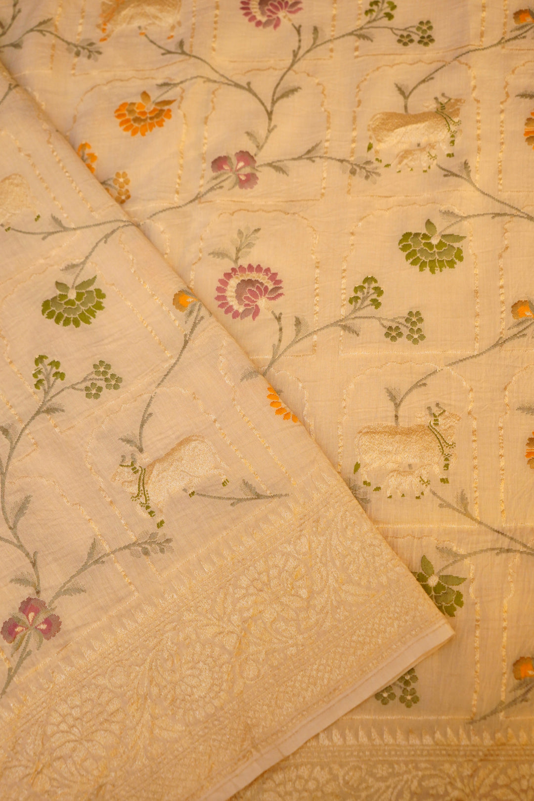 Hansini – Off White Pure Tussar Georgette Bird Motif Saree