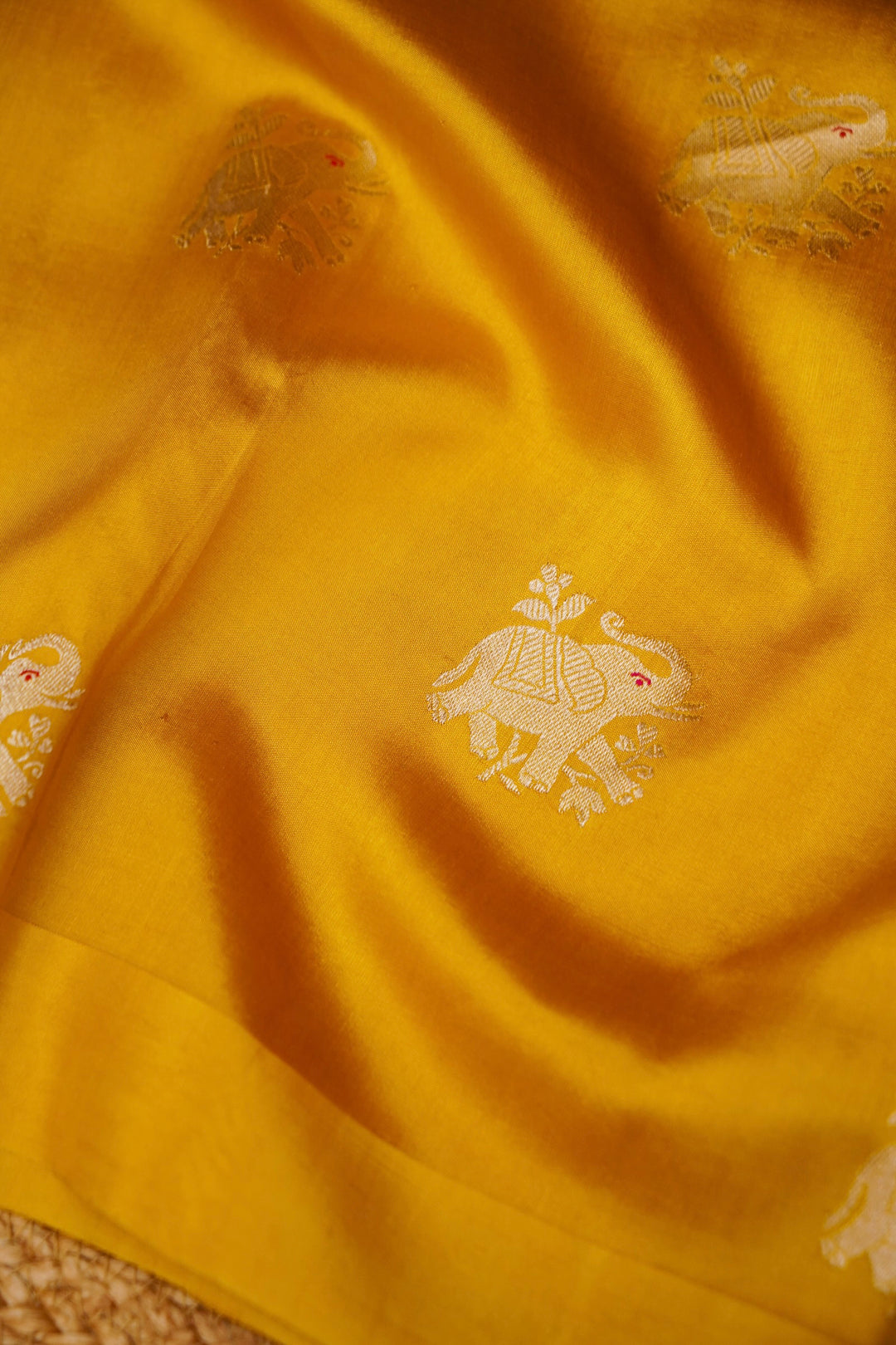 Haldi Wear Handwoven Banarasi Pure Katan Silk Elephant Motif Saree View 4