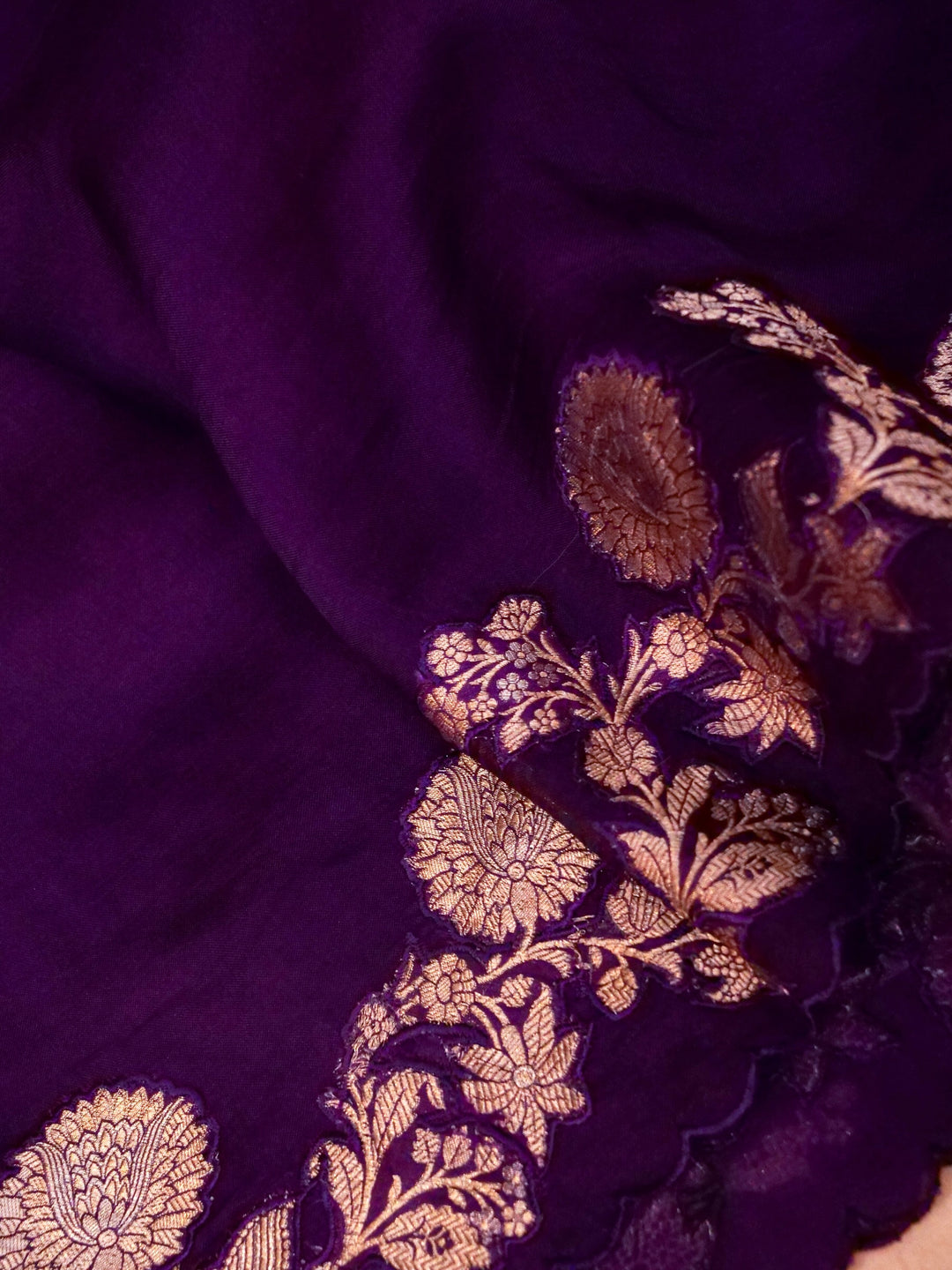 Handwoven Purple Pure Silk Saree with Brocade Hand Appliqué Work Brocade Blouse View 4