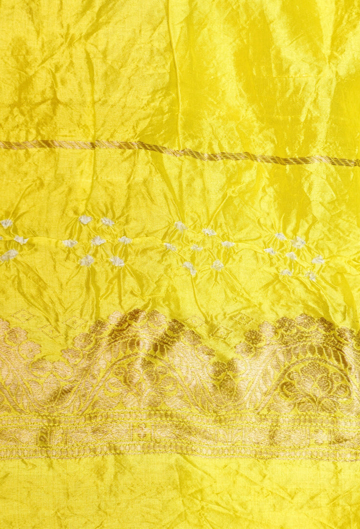 Traditional Pure Handloom Banarasi Bandhej Silk Saree with Classic Tie-Dye Art