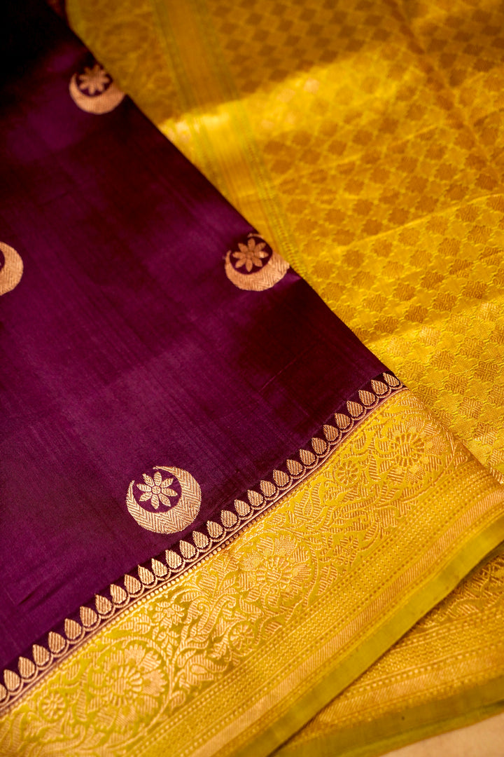 Sonakshi Sinha Inspired Chand Tara Pure Banarasi Katan Silk Saree View 3