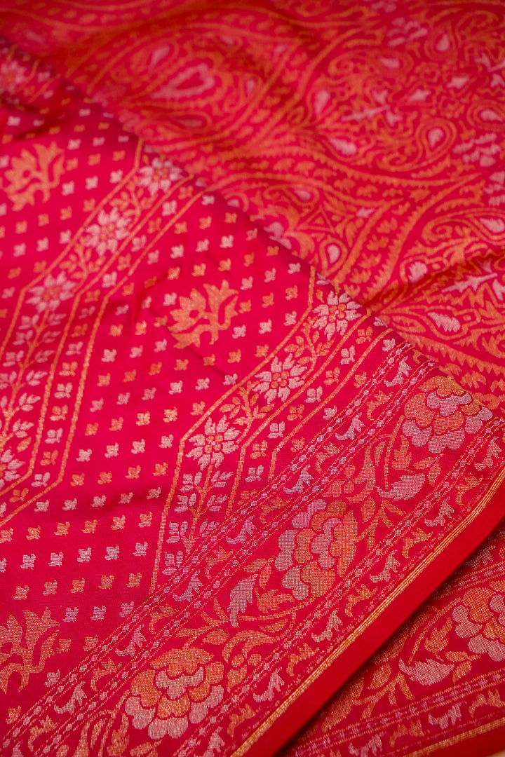 Handwoven Banarasi Pure Katan Silk Pink Jamdani Pattern Saree View 5