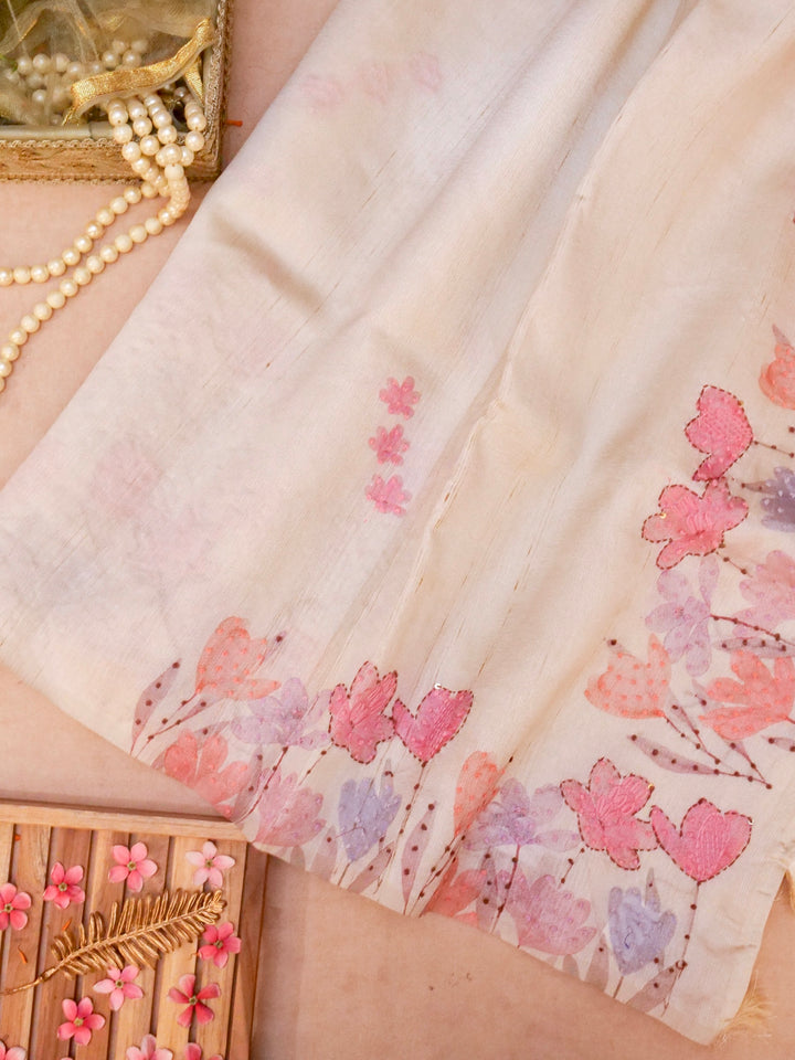 Off White Ghicha Silk Saree with Hand Kantha Embroidery View 4