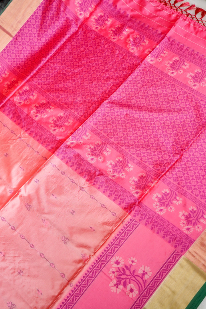 Peach Soft Silk Kanjivaram Inspired Saree with Contrast Thread Weaving