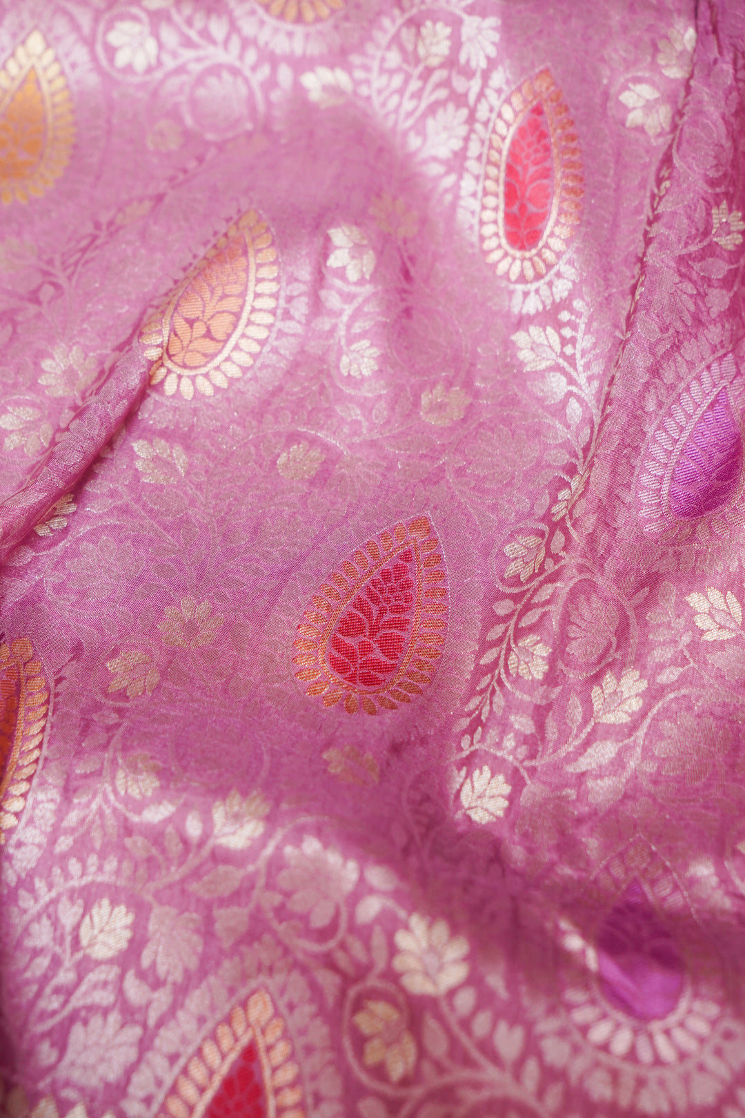 Lavender Handwoven Banarasi Pure Katan Silk Brocade Meenakari Jaal Saree