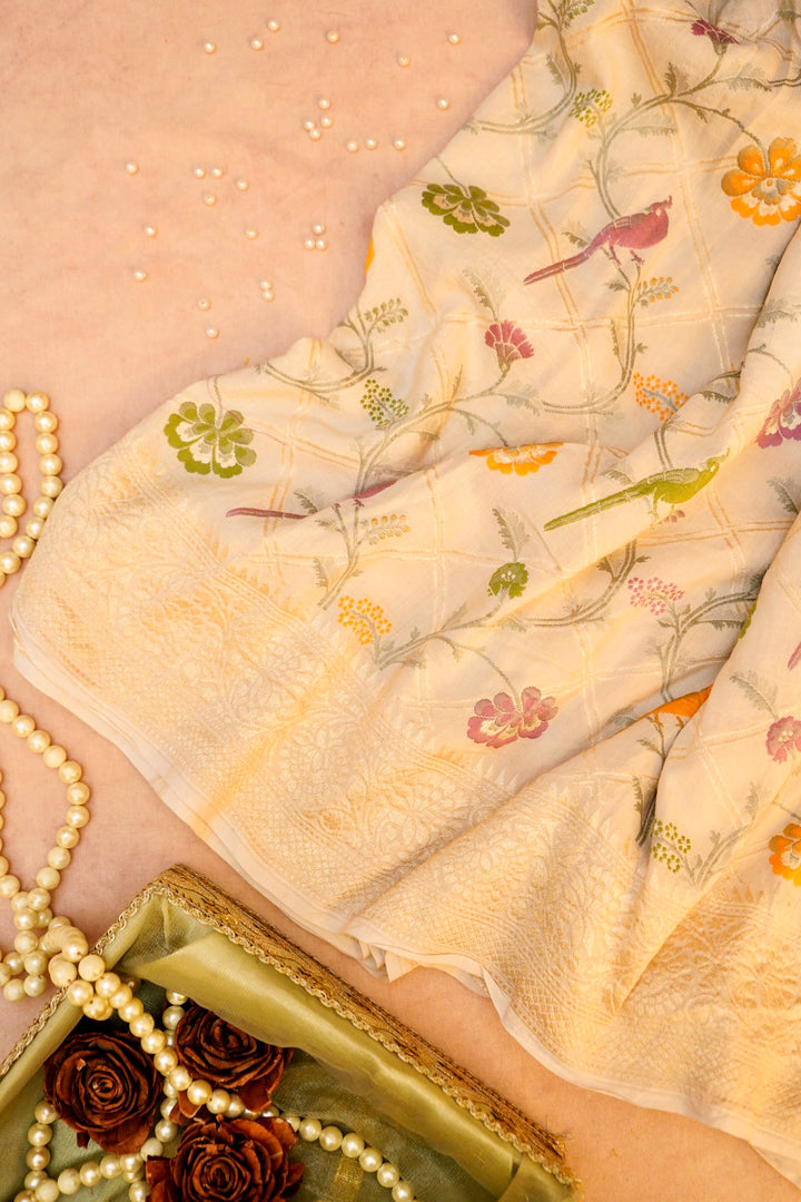 Hansika – Off White Pure Tussar Georgette Birds Motif Saree