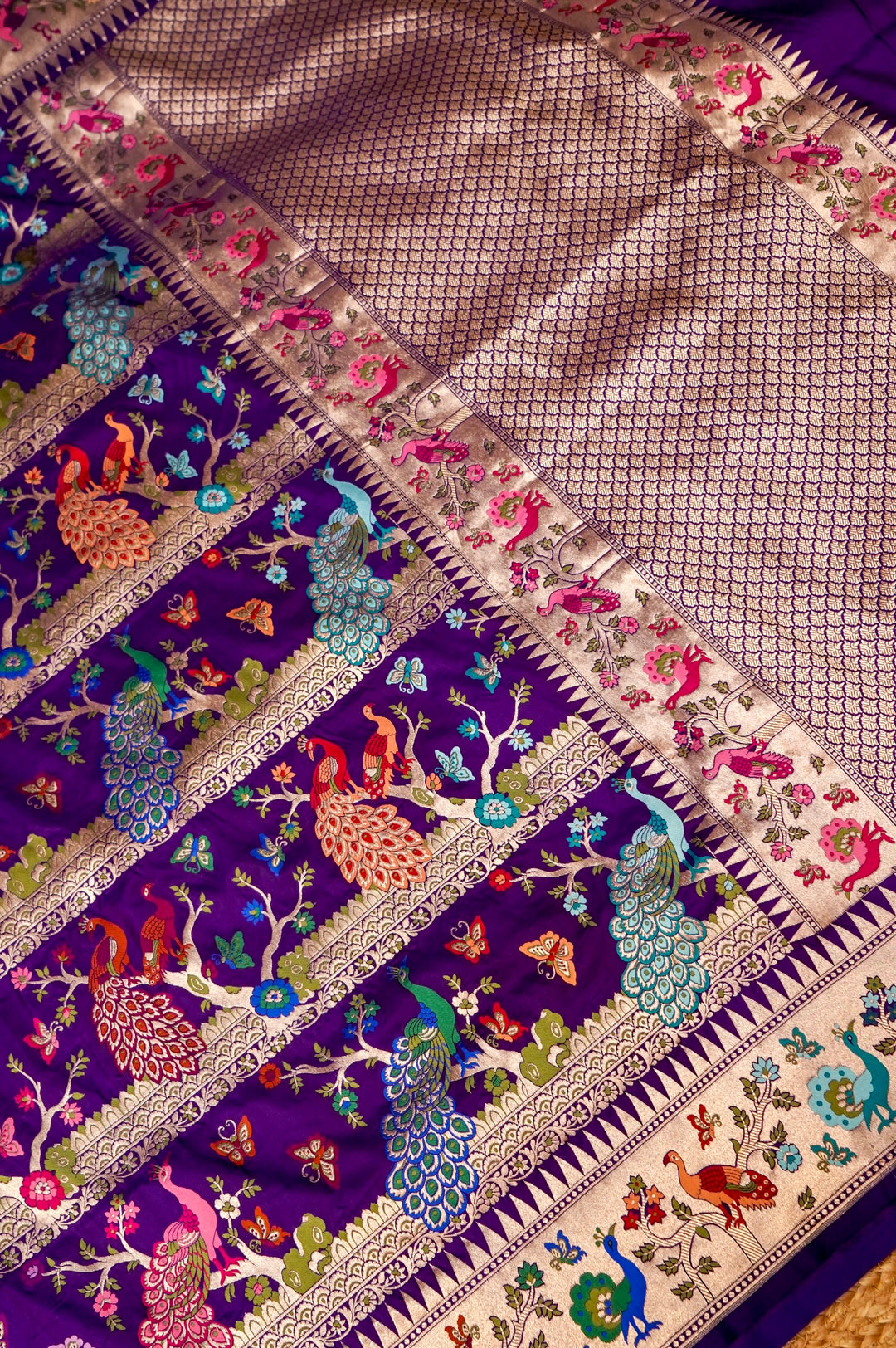 Handwoven Banarasi Pure Meenakari Shikargah Peacock Motif Katan Silk Saree View 2