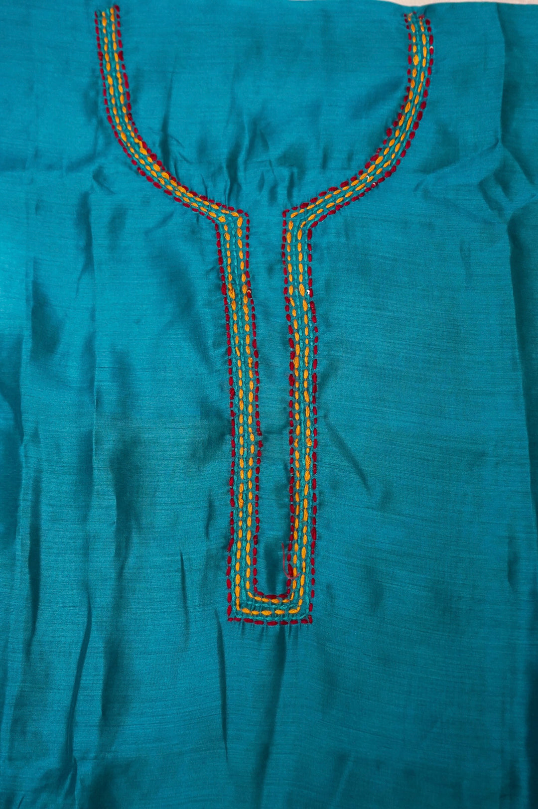 Peacock Green Crepe Silk Suit Set with Appliqué and Kantha Embroidery Neckline View 4