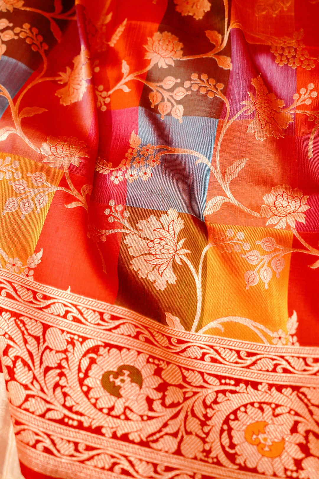 Exquisite Handloom Banarasi Pure Katan Silk Rangkaat Saree