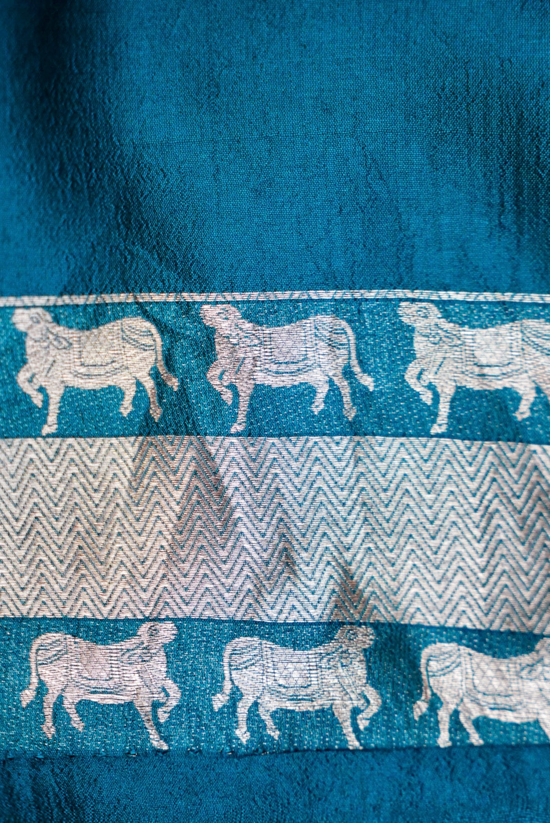 Banarasi Peacock Blue Pure Katan Silk Nandi Motifs Saree