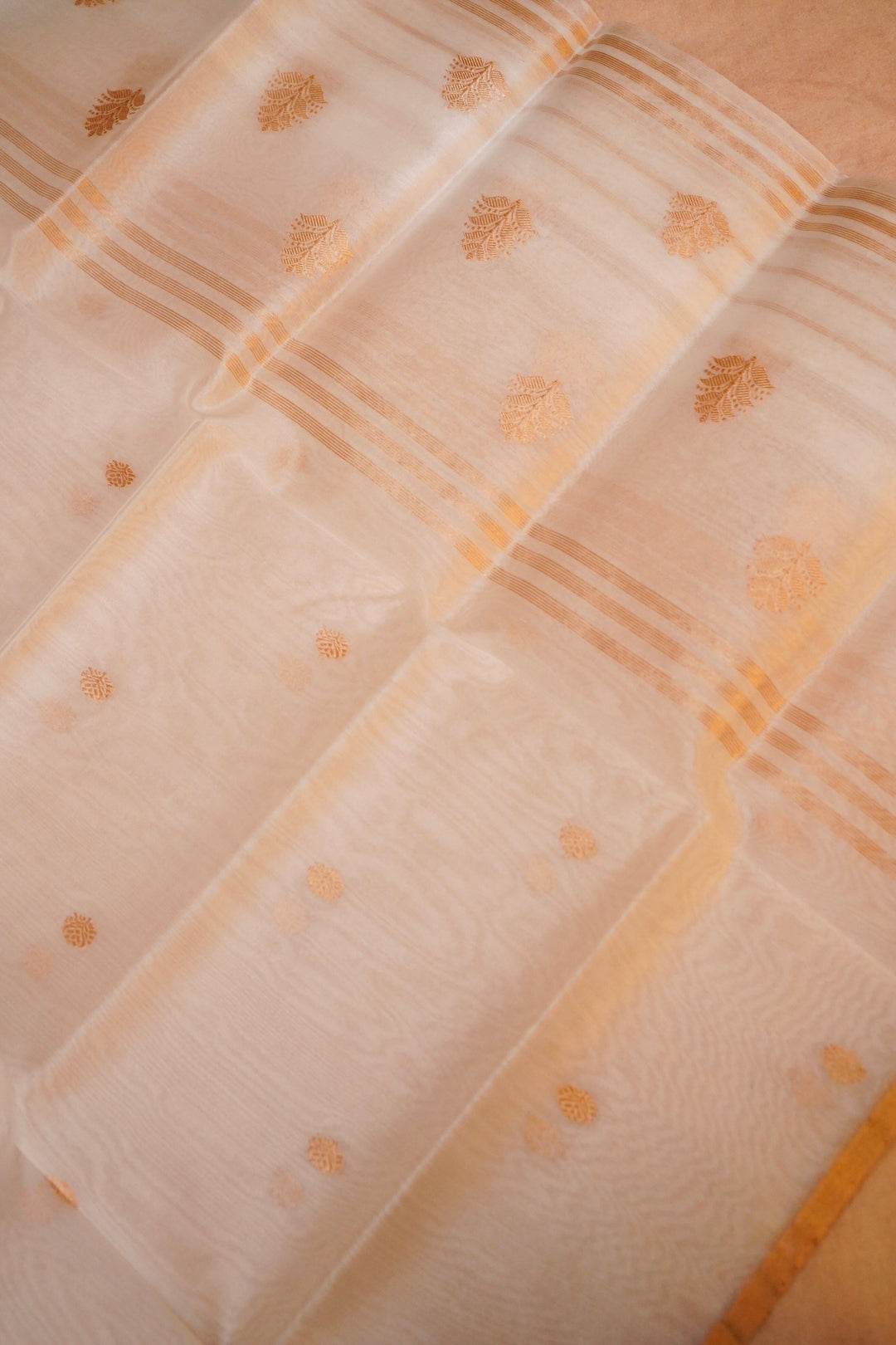 Pure Handloom Raw Silk Dyeable Suit with Organza Dupatta