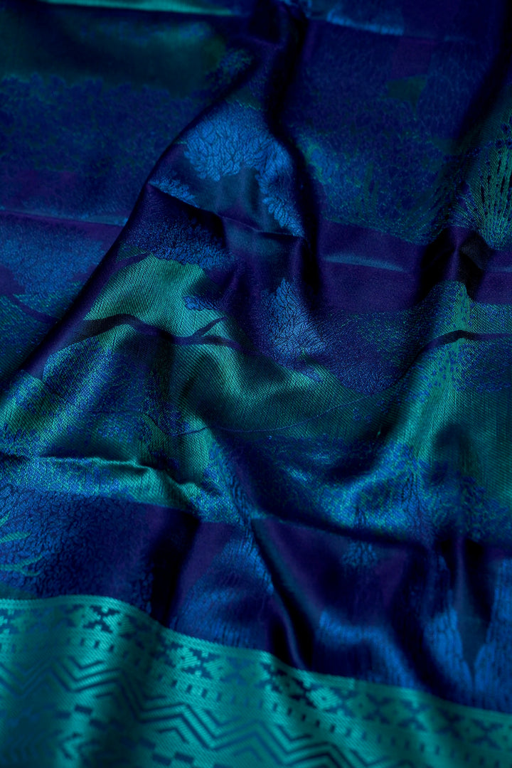 Teal Blue Handwoven Banarasi Tanchoi Silk Saree with Resham Work