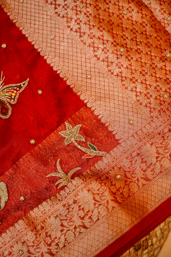 Ruby Red Maharani Tissue Silk Radha Krishna Motif Saree View 3