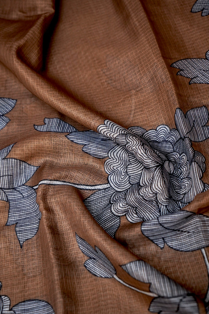 Sugar Brown Kota Check Saree with Printed Body and Zari Weave Check Border View 4