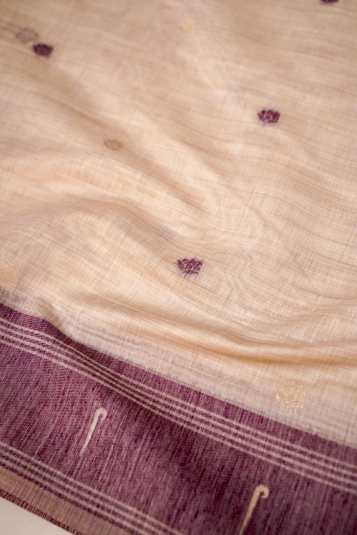 Elegant White Cotton Silk Saree with Thread Zari Bootidar Weave Jamdani Inspired Pallu View 4