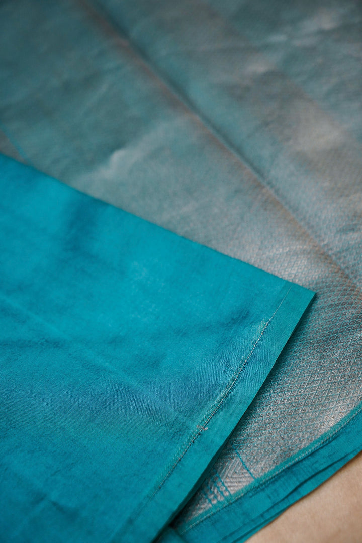 Seafoam Avian Banarasi Pure Katan Silk Birds Motif Saree View 4