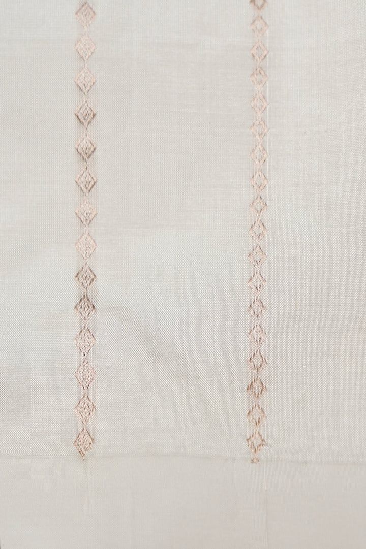 Handwoven Banarasi Pure Puna Silk Saree with Zari Woven Nandi Motifs