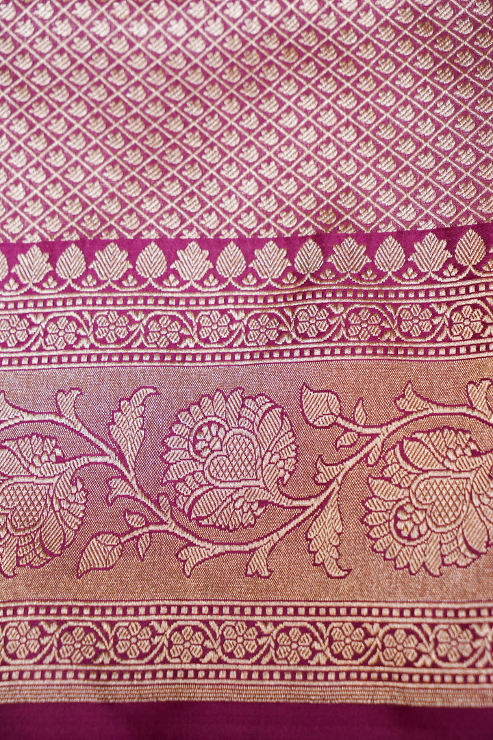 Onion Pink Pure Banarasi Handloom Katan Silk Saree with Zari Jaal &amp; Meenakari Pallu