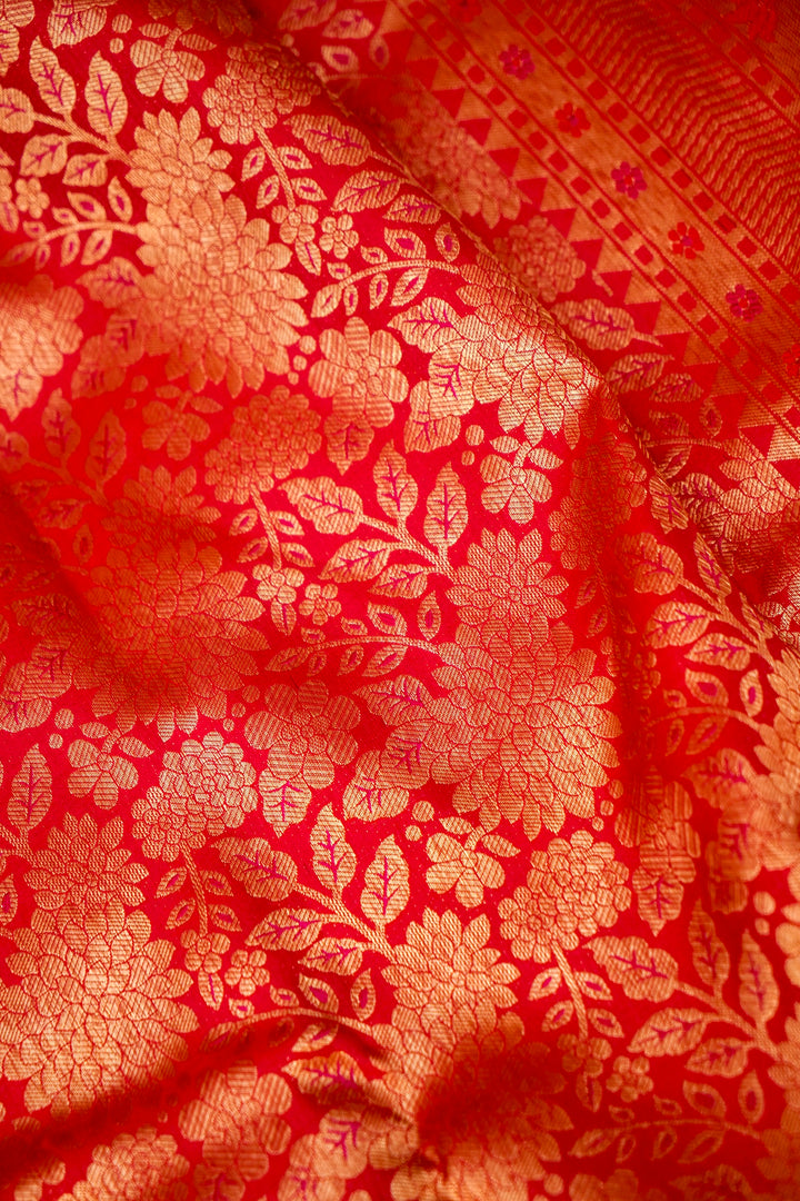 Maharani Red Kanjivaram Silk Saree with Woven Zari Brocade View 4