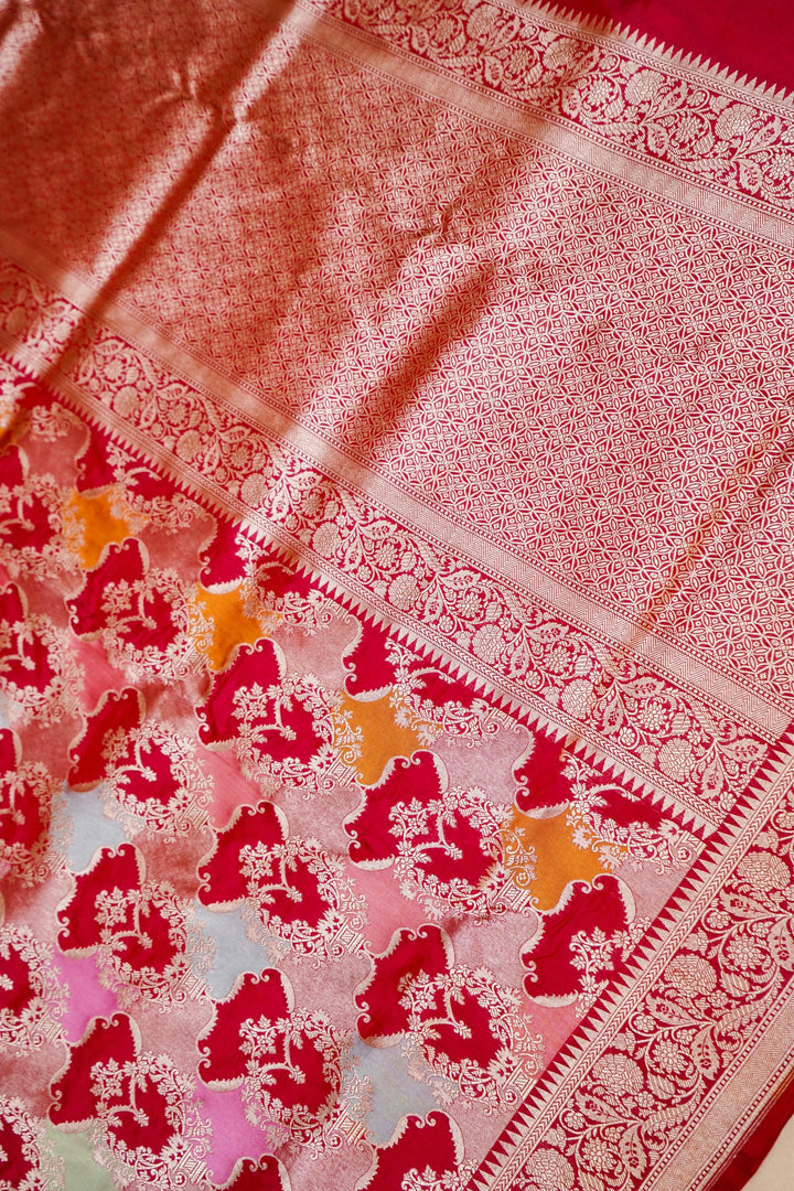 Rangon Ki Lehar Handwoven Banarasi Rangkaat Pure Katan Silk Saree View 2