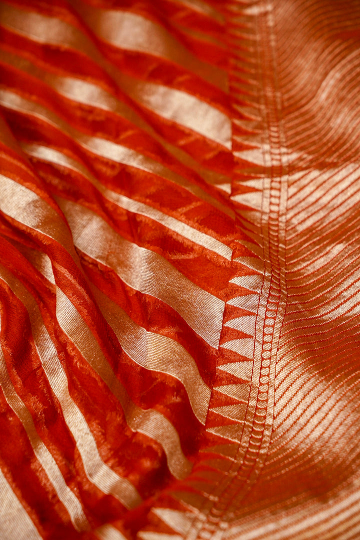 Red Handloom Pure Khaddi Georgette Chevron Pattern Saree View 6