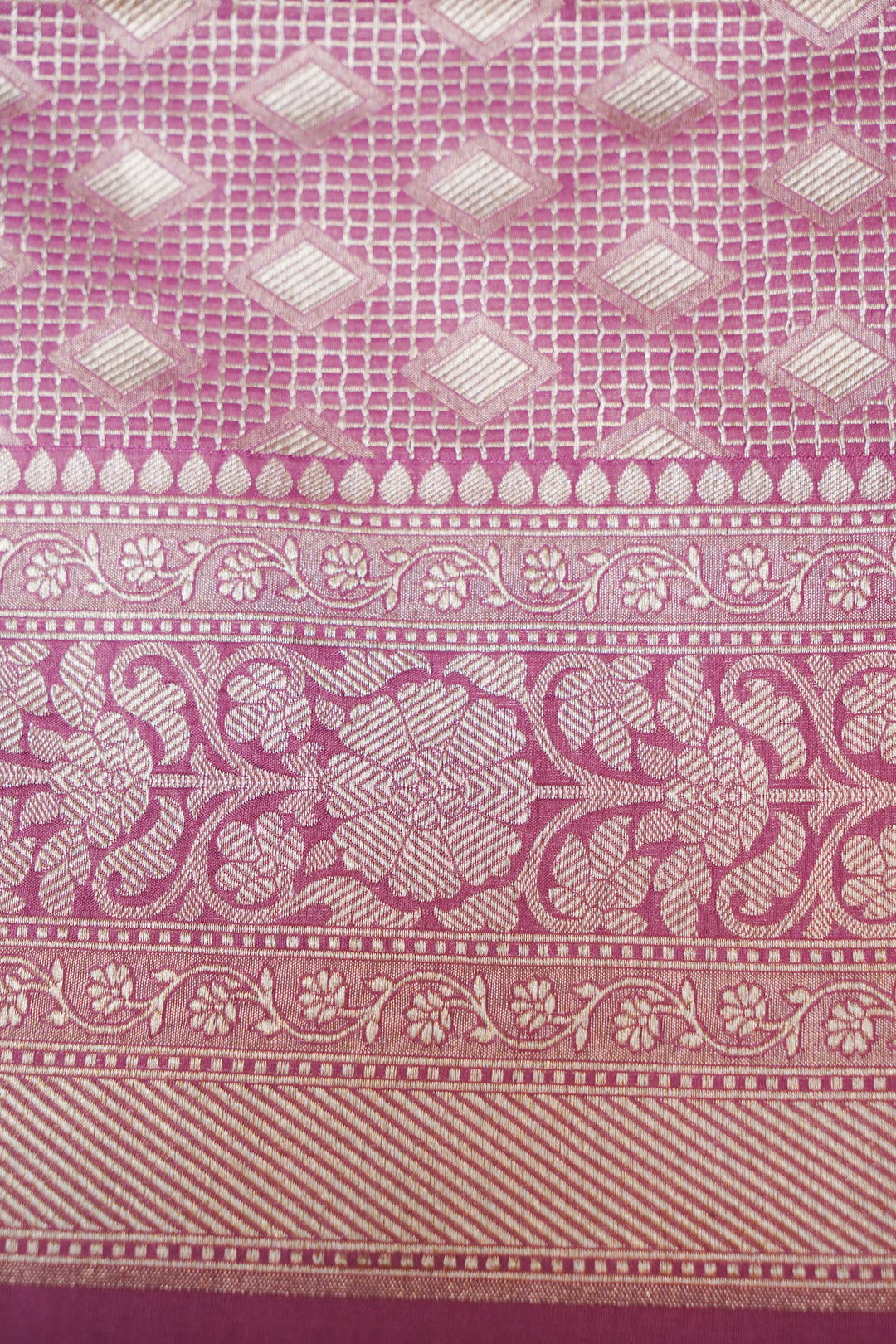 Lavender Handwoven Banarasi Pure Katan Silk Brocade Meenakari Jaal Saree