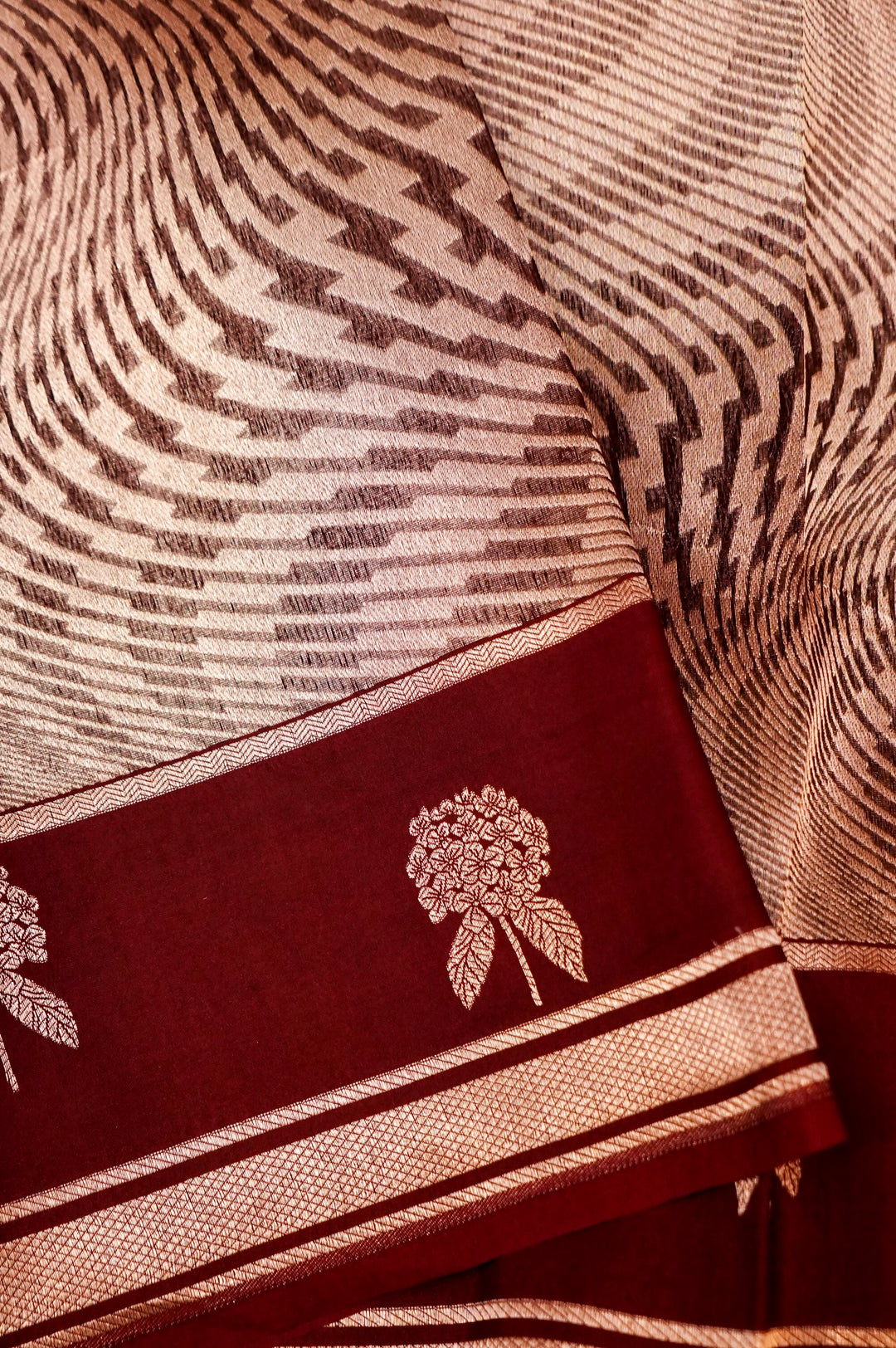 Earthy Elegance – Brown Pure Handloom Organza Silk Saree with Chevron Weaving
