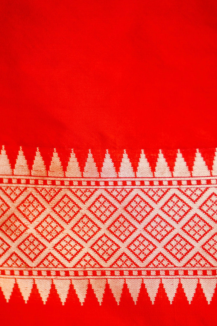 Handwoven Red Rangkat Banarasi Pure Katan Silk Saree with Zari & Thread meenakari floral Motifs