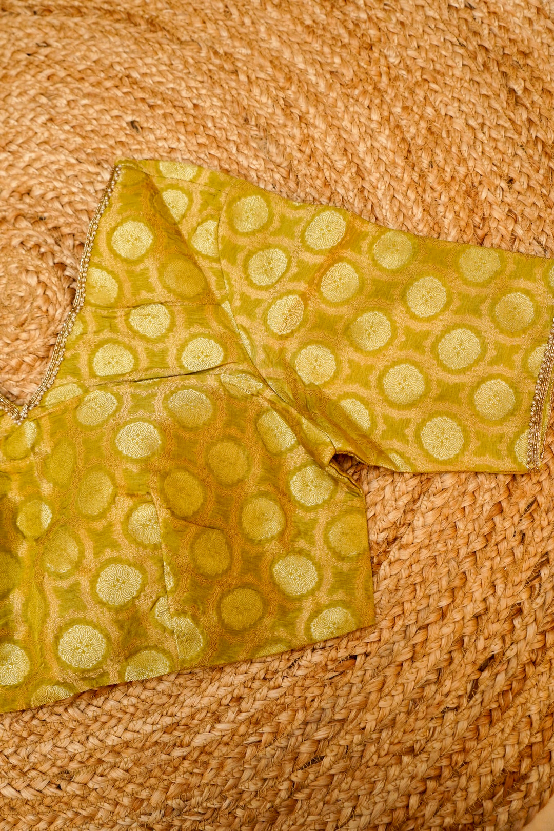 Olive Green Soft Silk Saree with Stitched Blouse View 6