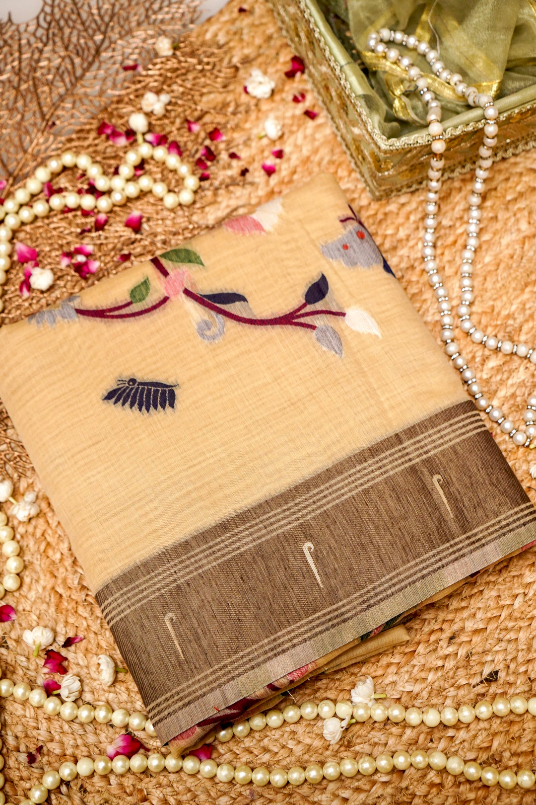 Elegant Beige Cotton Silk Saree with Zari Bootidar Weave Jamdani Inspired Pallu View 1