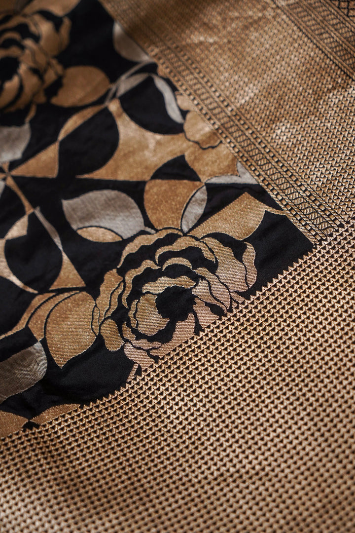 Midnight Modern Contemporary Handloom Pure Katan Silk Banarasi Saree View 5