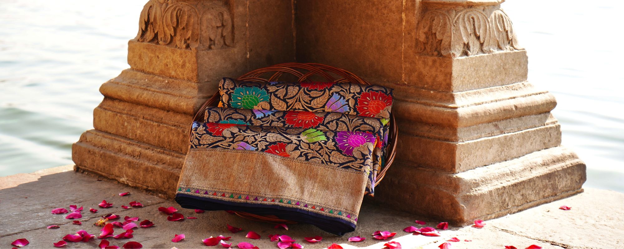 silk saree shop in varanasi