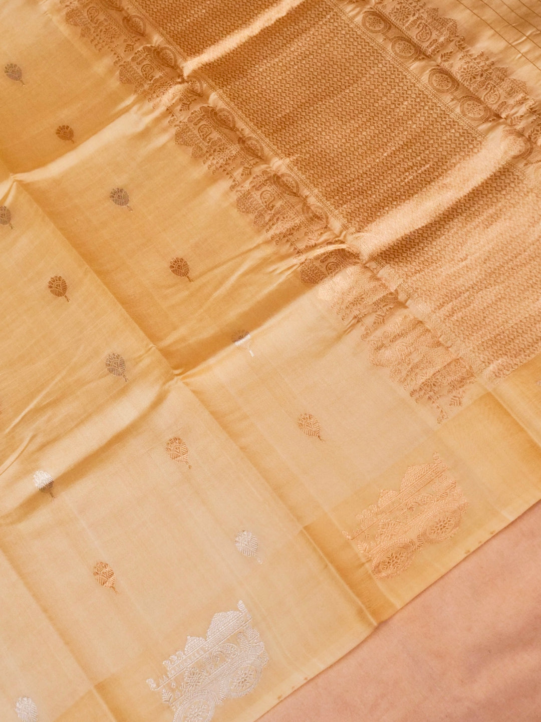 Cream White Pure Silk Saree with Kadwa Soonaroopa Satin Border
