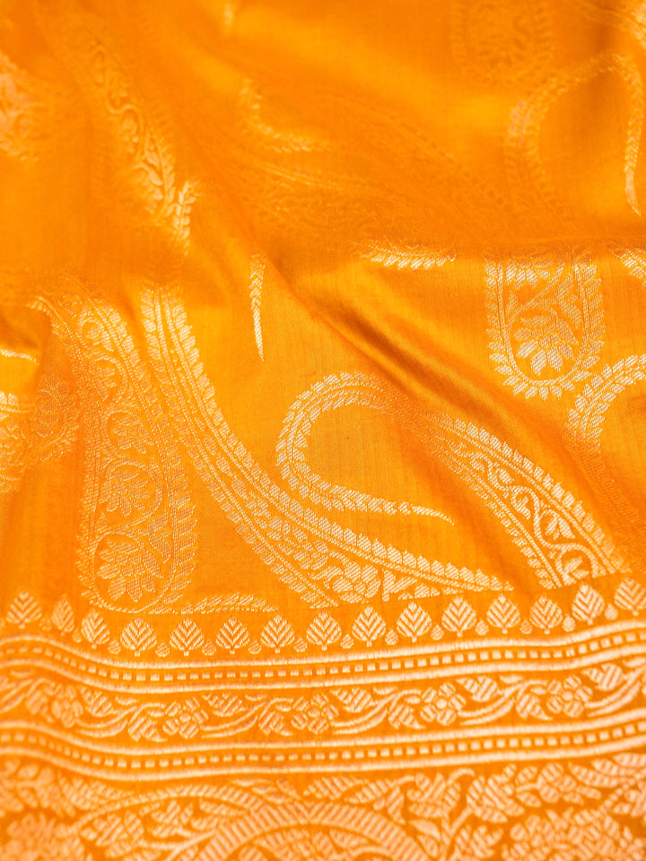 Pure Handloom Banarasi Saga Green Paisley Katan Silk Saree