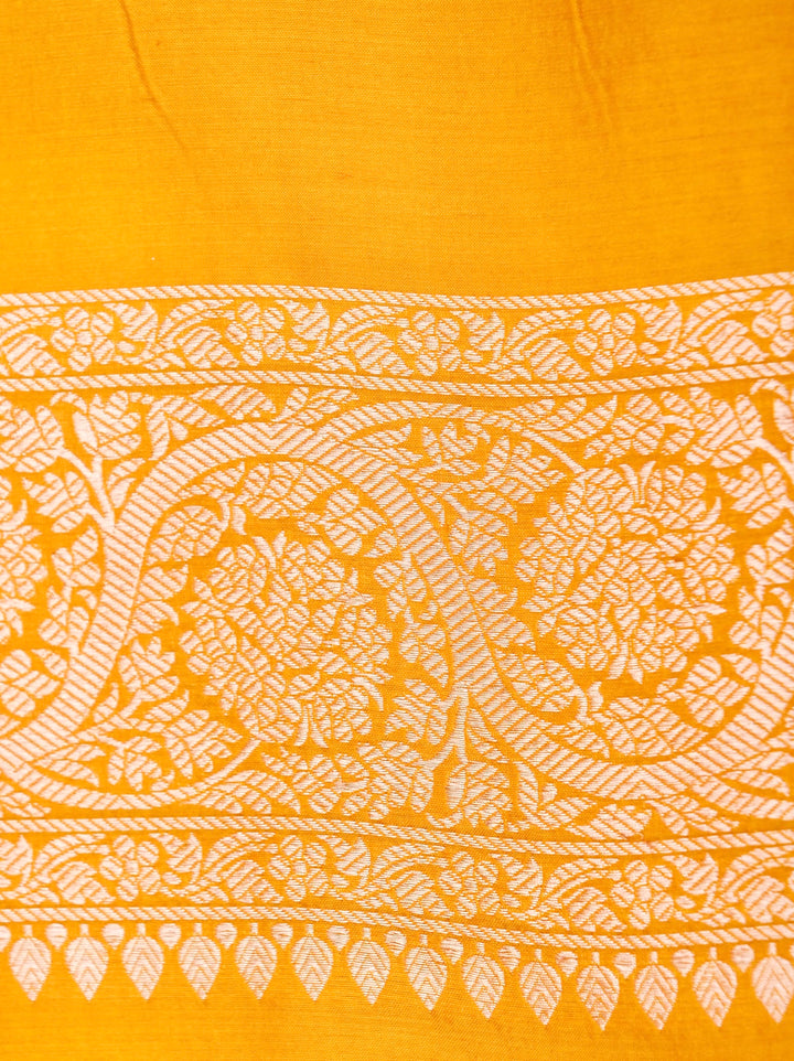 Pure Handloom Banarasi Saga Green Paisley Katan Silk Saree