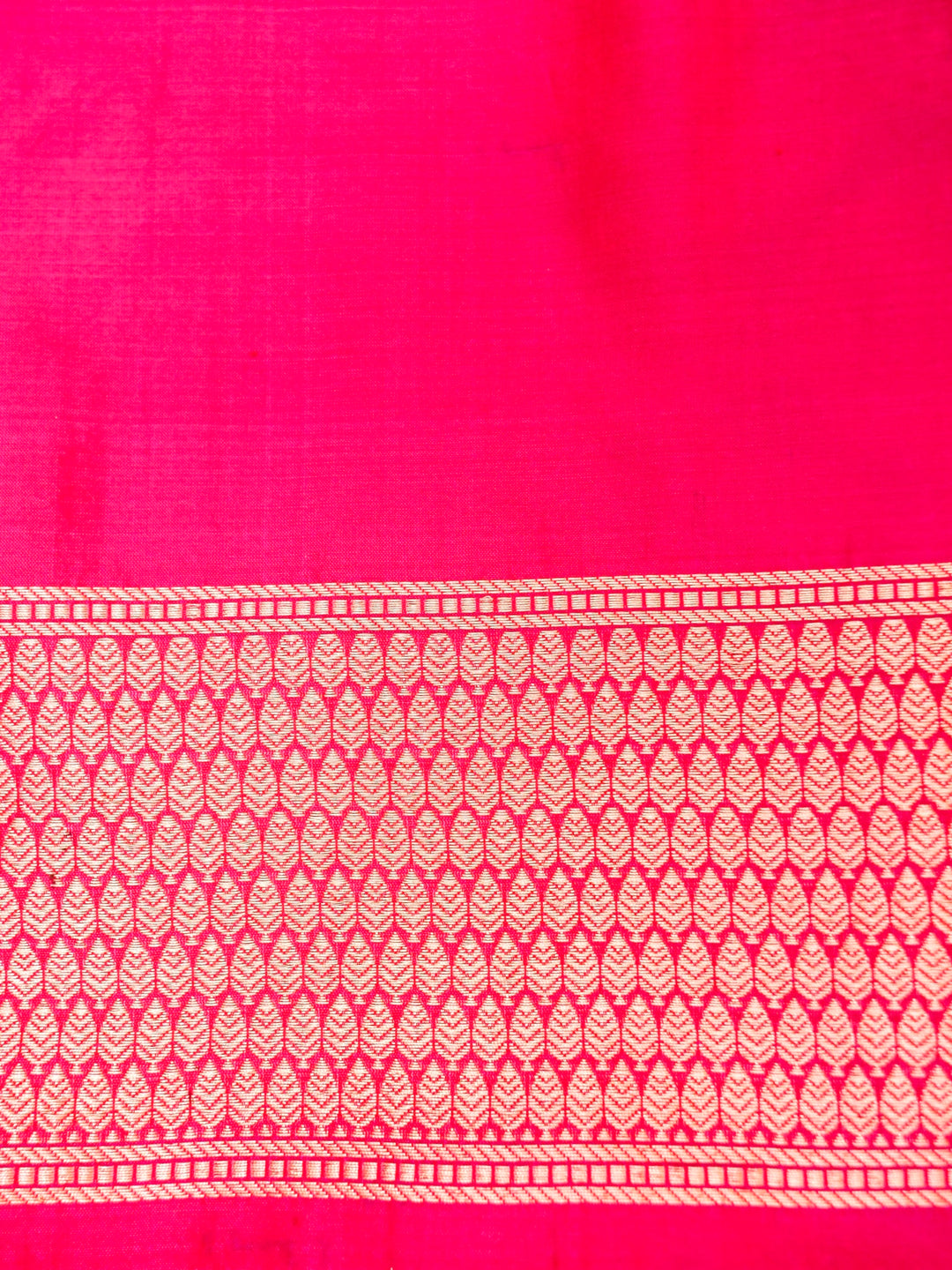 Pure Handloom Banarasi Rani Pink Meenakari Kadwa Boota Katan Silk Saree