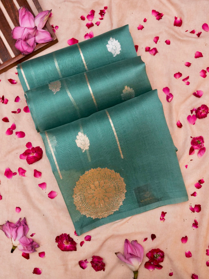 Handwoven Banarasi Organza Kora Saree