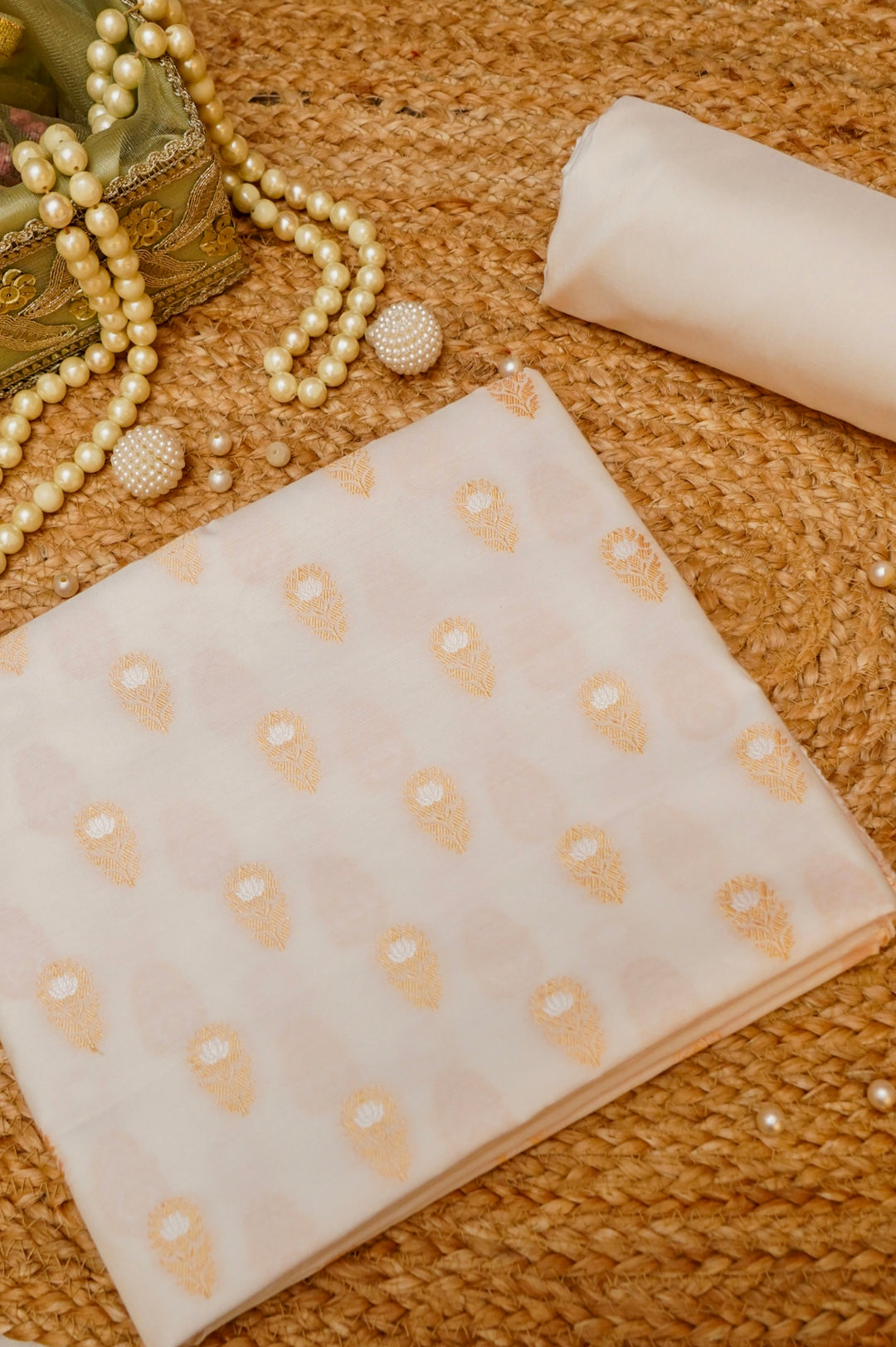 White &amp; Cream Pure Cotton Silk Men&